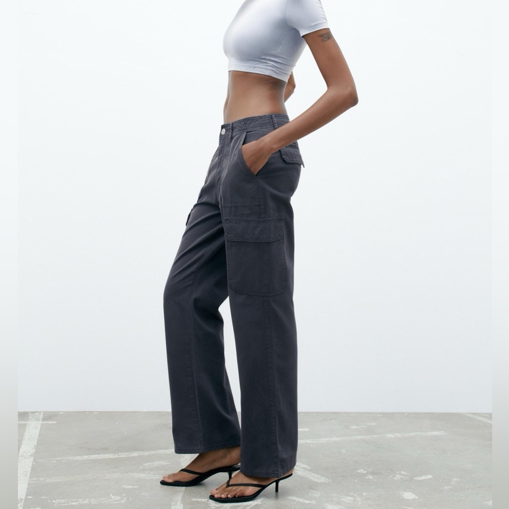 Zara High Rise TRF Straight Leg Cargo Pants in Ink Blue - Size 4